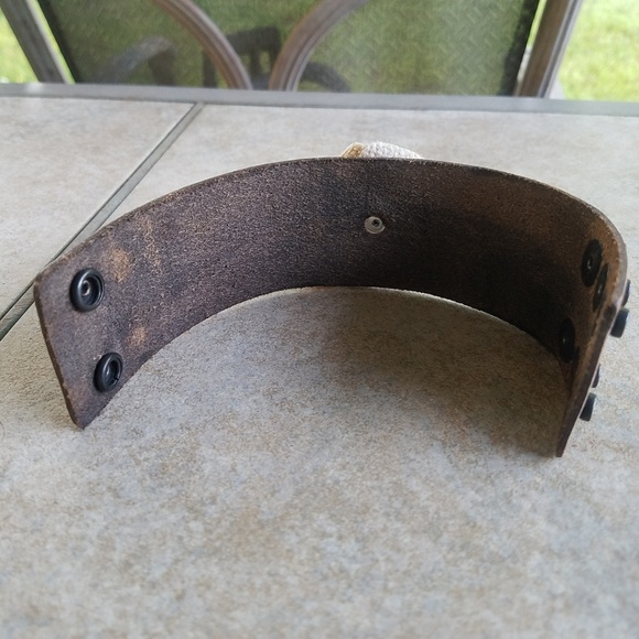 *$3 for $15* Cuff Bracelet Leather Strap Flower - Picture 8 of 8